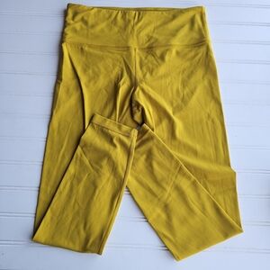 Athleta Elation 7/8 Tight Yellow Leggings Womens Small